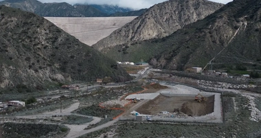 Seven Oaks Dam construction