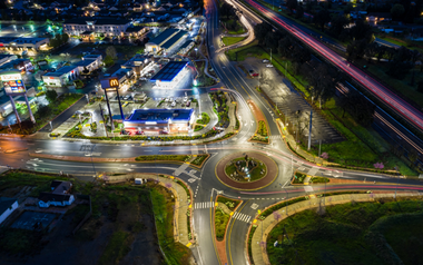 Roundabout intersection in an urban street
