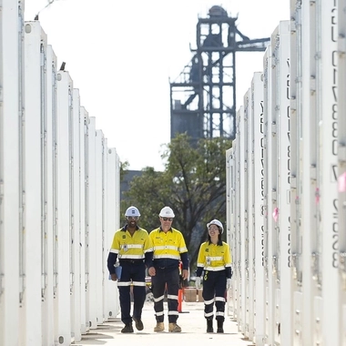 featured webinar Powering the energy transition - Delivering impactful battery projects