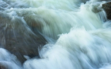 127025040-water.jpg