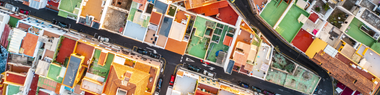 vue aérienne de communautés durables colorées