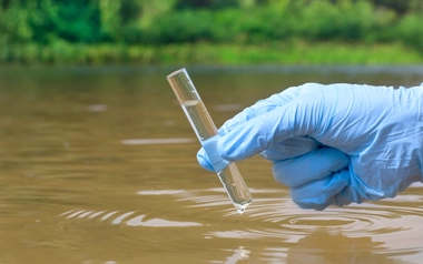 GettyImages-601907348_WaterSampleTestTube.jpg