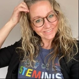 Christina Bailey headshot