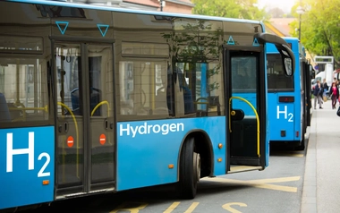AdobeStock_412778581_Hydrogen bus in a city.jpeg