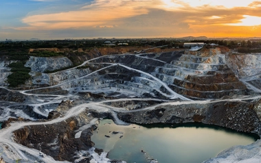 Quarry mining 