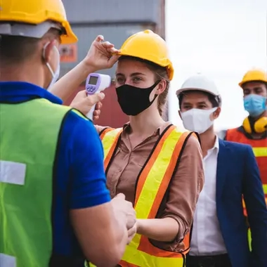 Construction-worker-Covid.jpg
