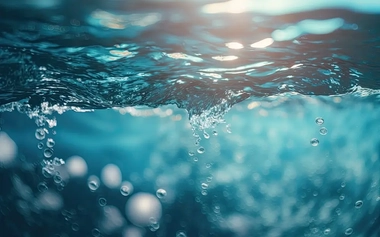 underwater air bubbles in sea water