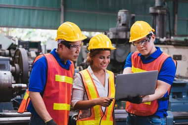 AdobeStock_358353088_Diverse_Engineers