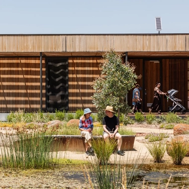 Visitors at Bendigo Botanic Gardens