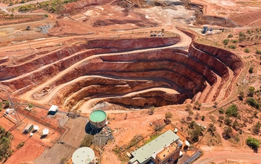 AdobeStock_797733390-D-Cobar-Angle-Mine-No-Sky